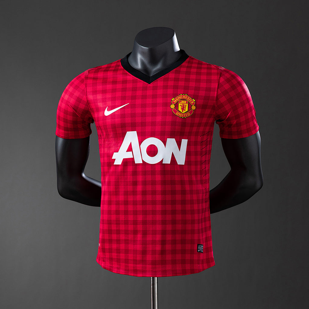Camiseta Retro Manchester United Local Burdeos y Roja 12/13 - frente