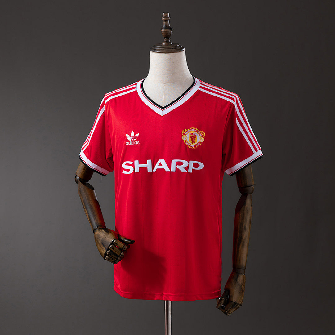 Camiseta Retro Manchester United Local 83/84 - frente