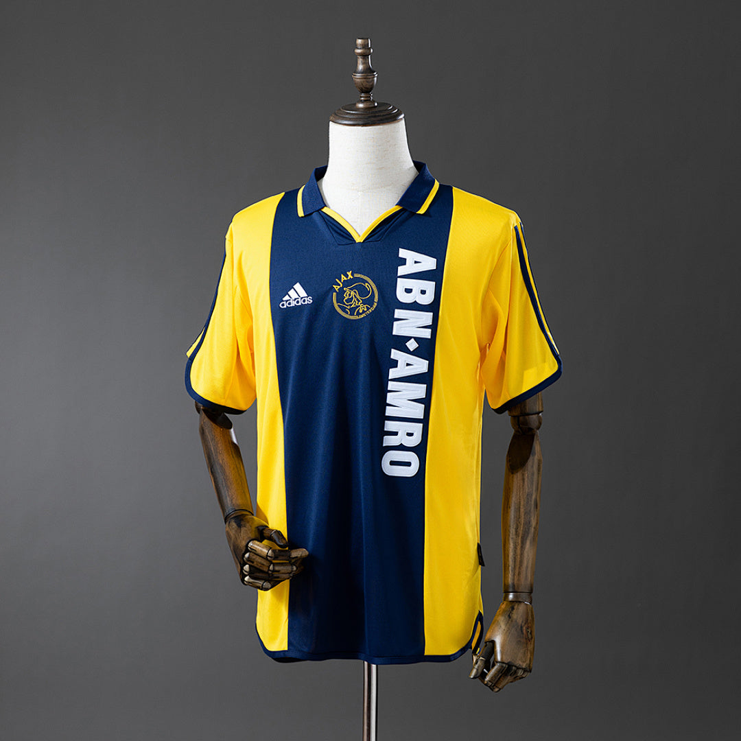 Camiseta Retro Ajax Visita 00/01 - frente