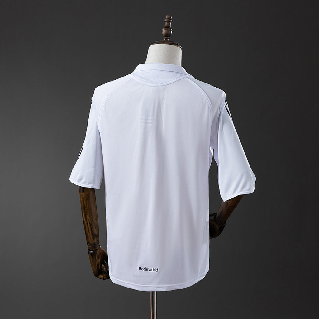 Camiseta Retro Real Madrid Local 05/06 - espalda