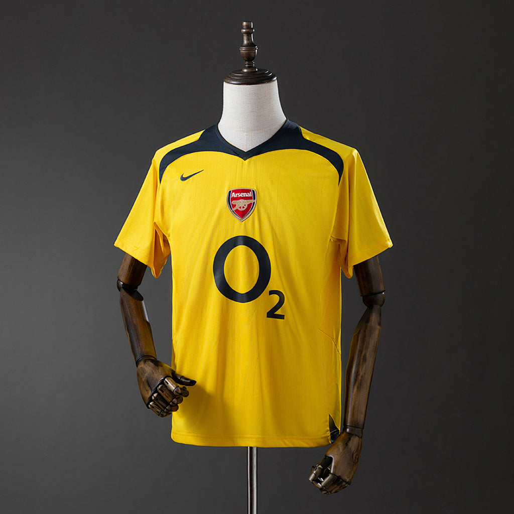 Camiseta Retro Arsenal Visita Gris y Amarilla 03/05 - frente