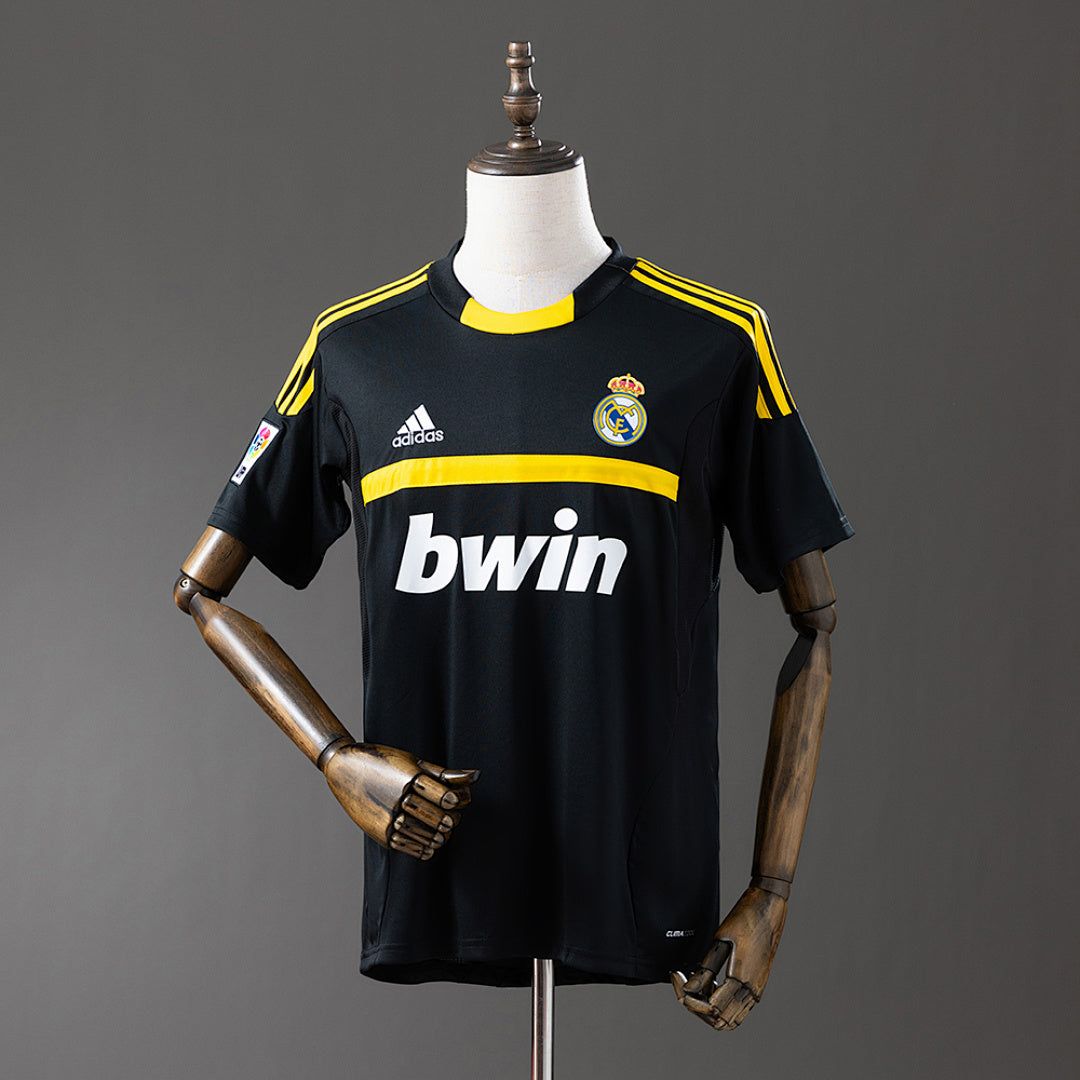 Camiseta Retro Real Madrid Portero Negra 11/12 - frente