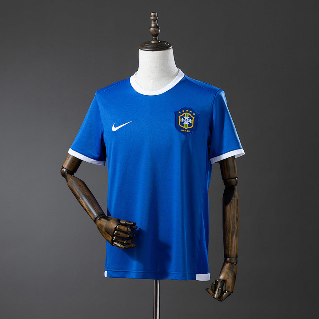Camiseta Retro Brasil Visita 2006 - frente