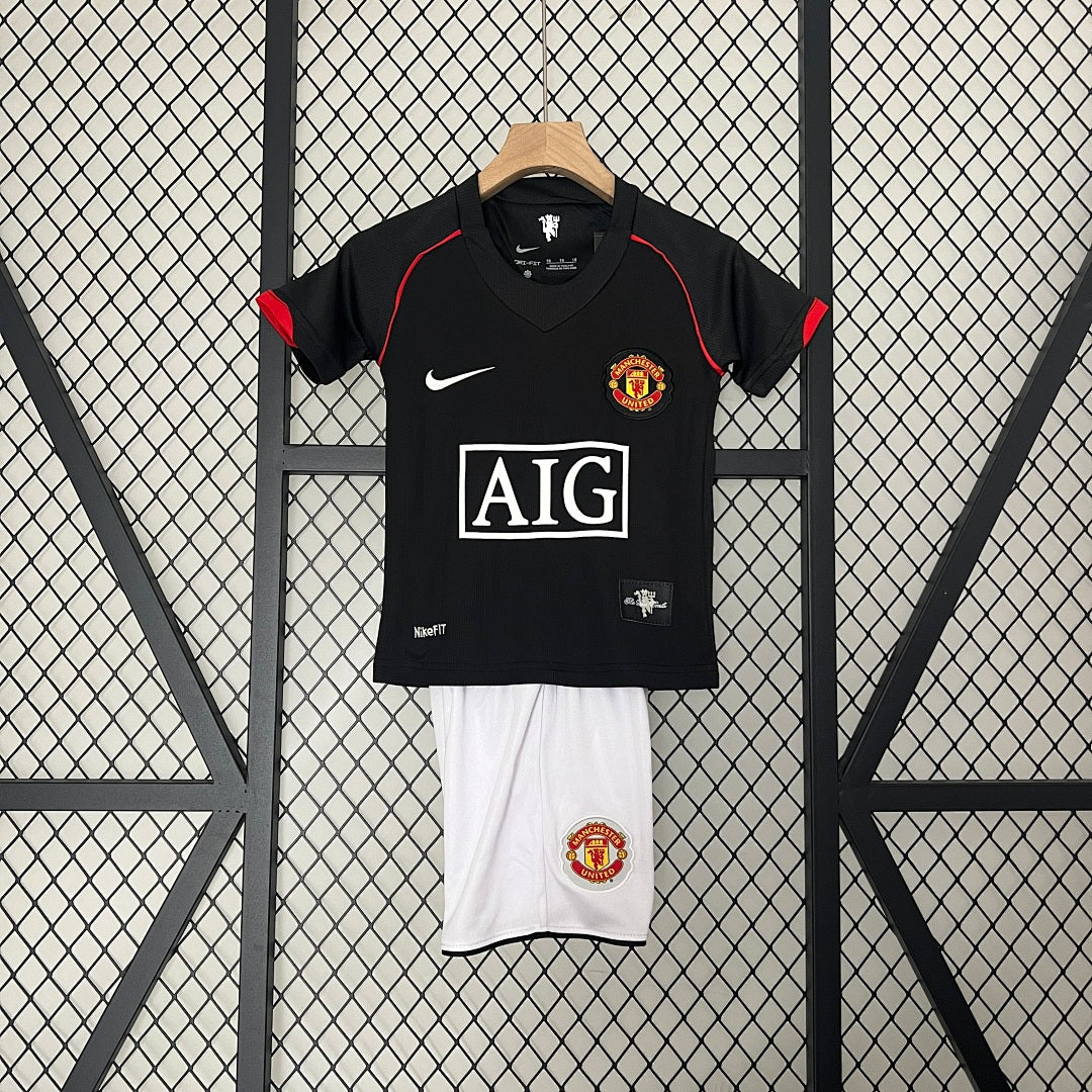 Conjunto Niños Manchester United Negra 07/08 - frente