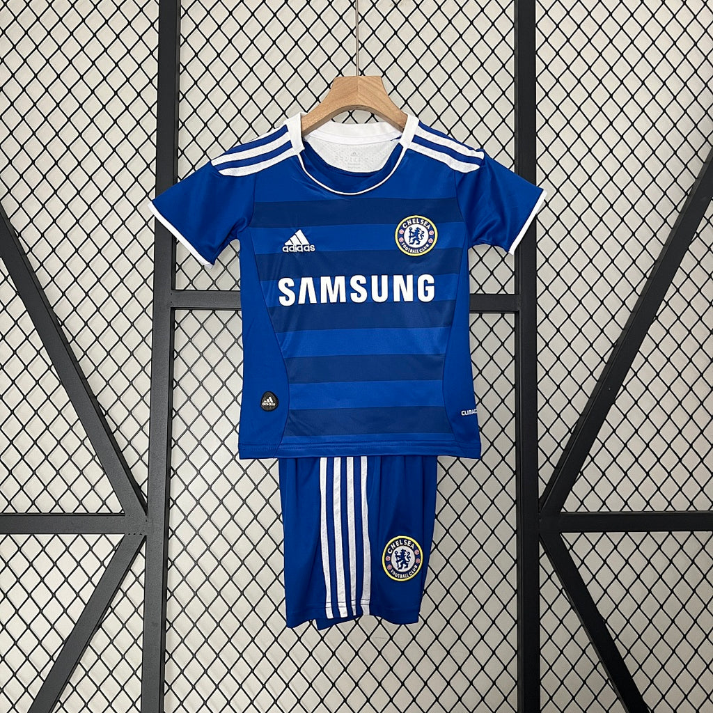 Conjunto Niños Chelsea Local Champions League 2012 - frente