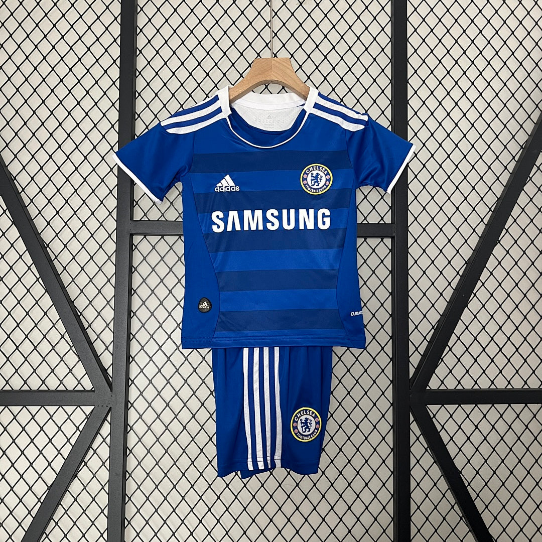 Conjunto Niños Chelsea Local Champions League 2012 - frente