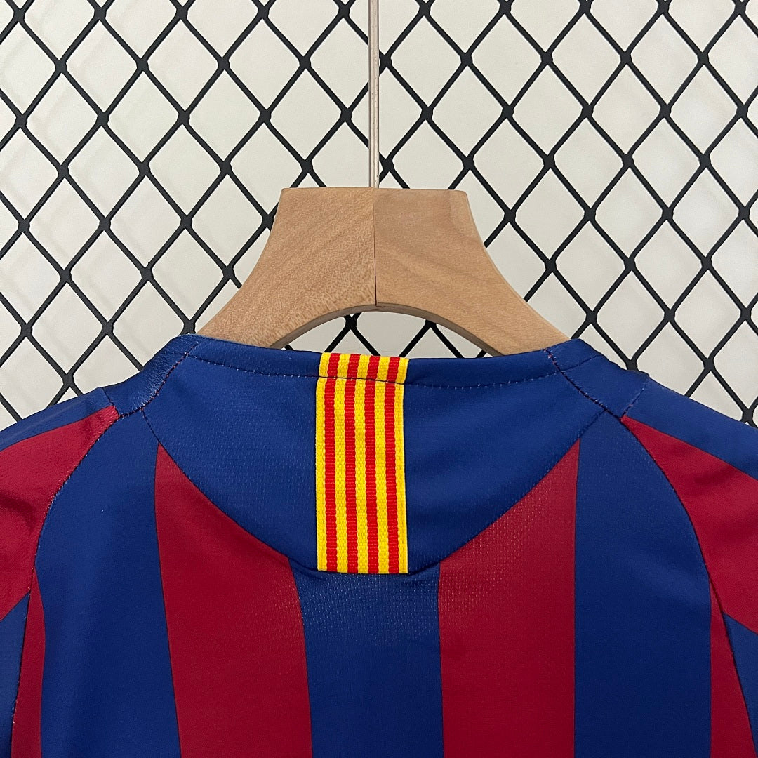 Conjunto Niños FC Barcelona Local Azul Marino y Burdeos 05/06 - espalda
