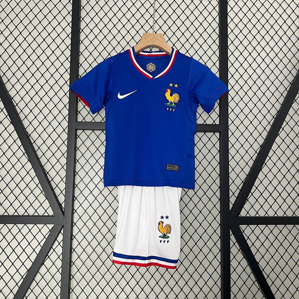 Conjunto Niños Francia Local 2024 - frente