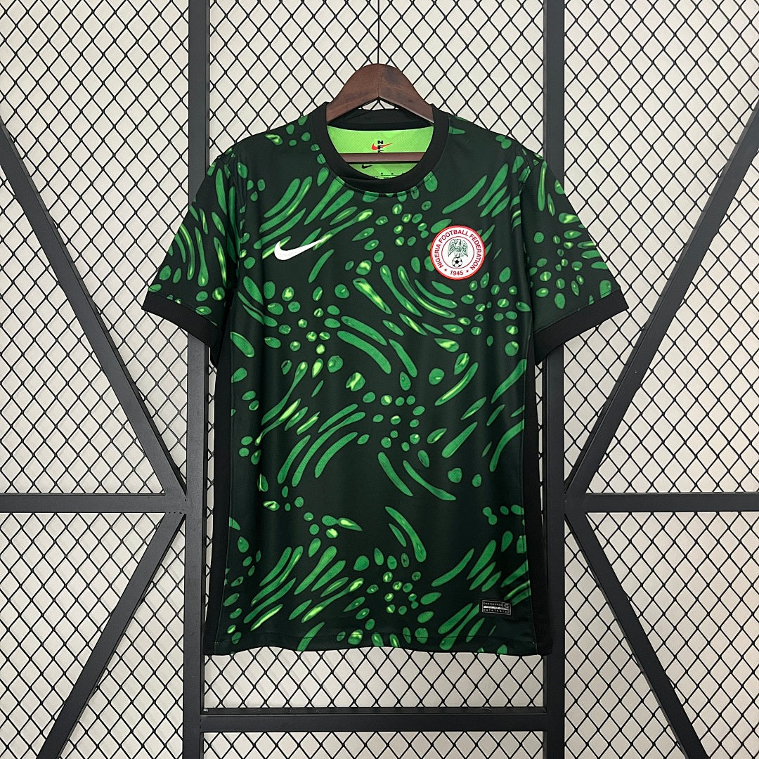 Camiseta Nigeria Local Negra y Verde Oscuro 2024 - frente