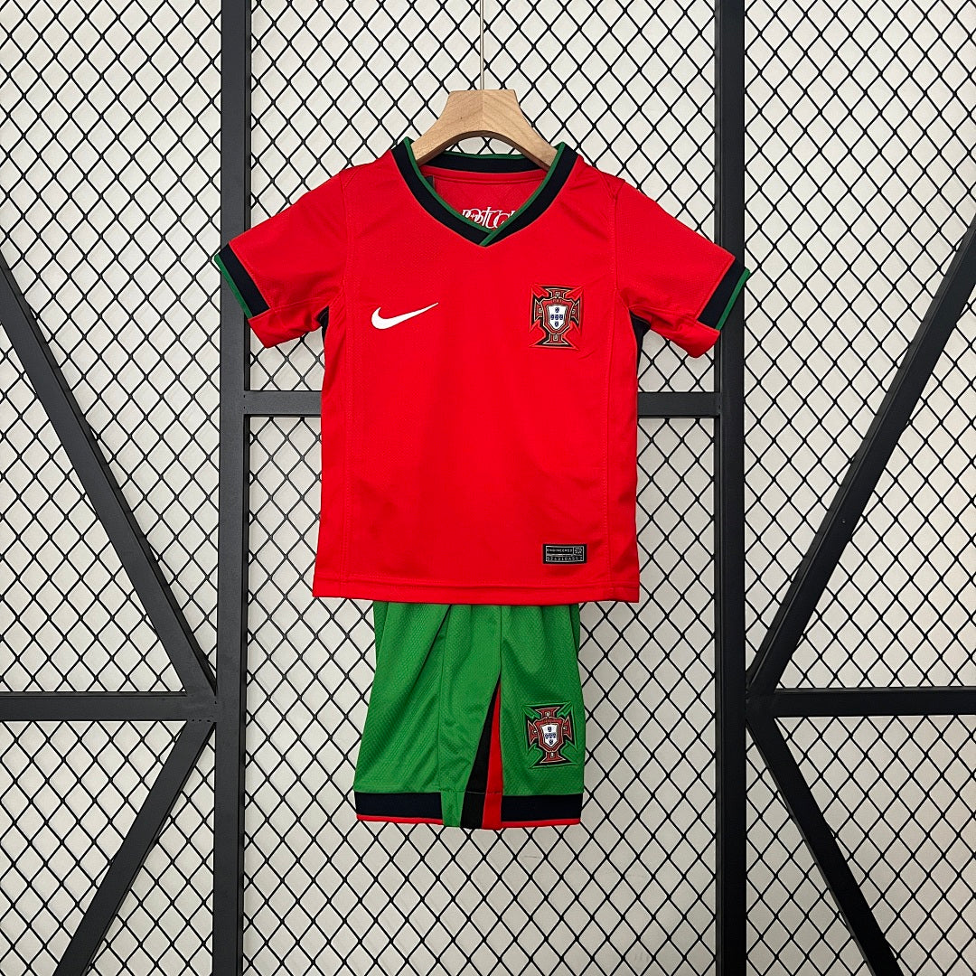 Conjunto Niños Portugal Local 2024 - frente