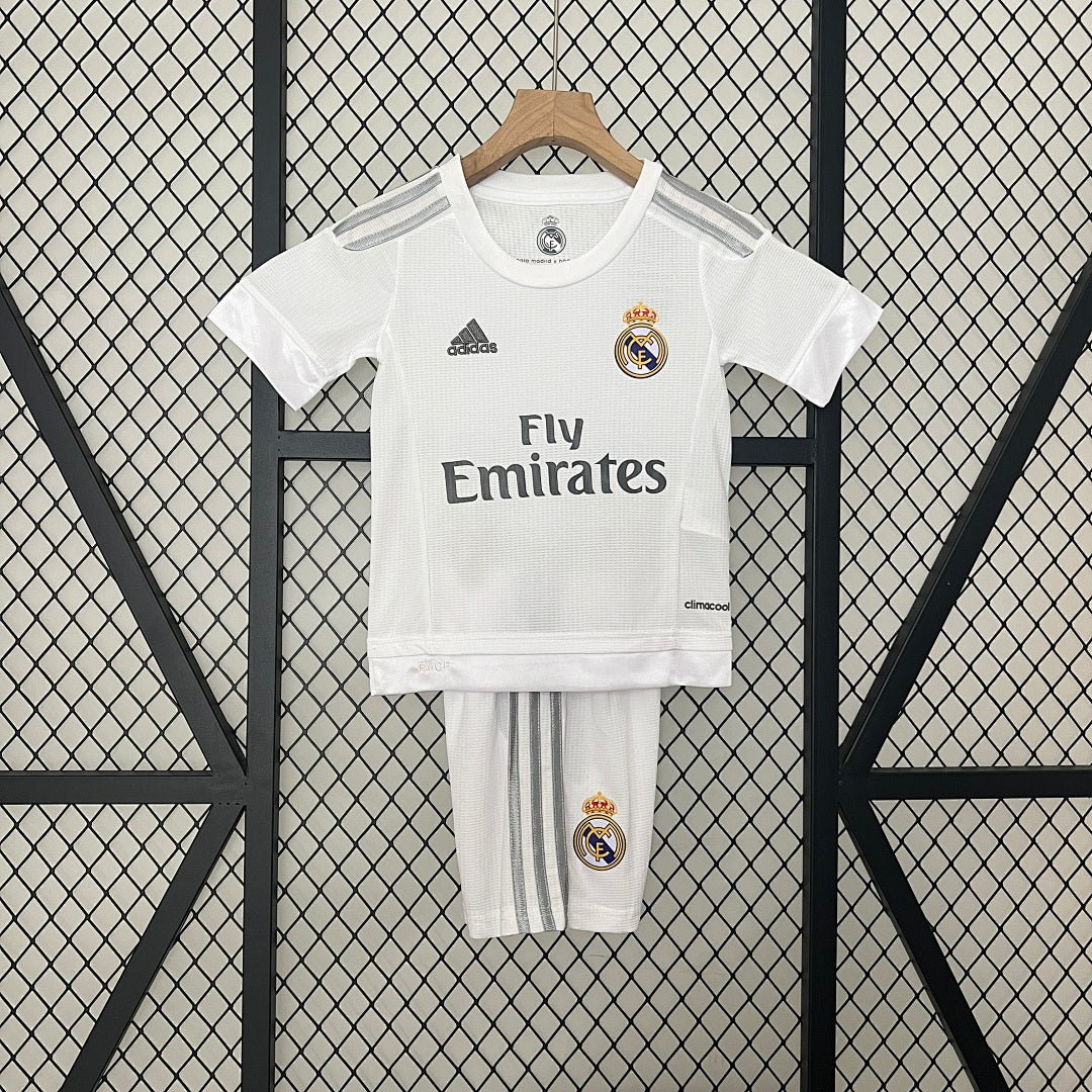 Conjunto Niños Real Madrid Local 15/16 - frente