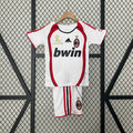Conjunto Niños AC Milan Visita Champions League 06/07 - frente