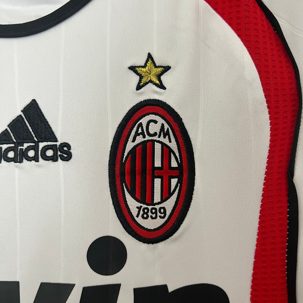 Conjunto Niños AC Milan Visita Champions League 06/07 - espalda