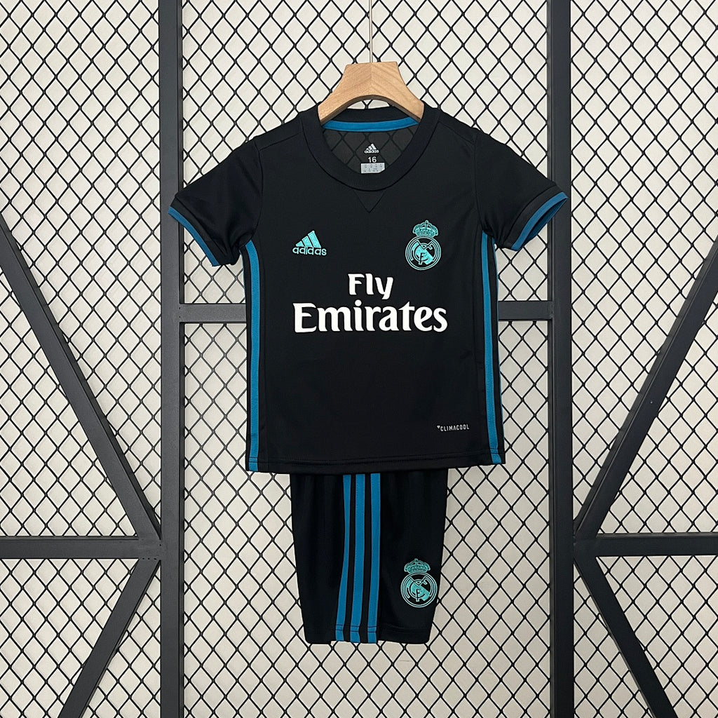 Conjunto Niños Real Madrid Visita 17/18 - frente