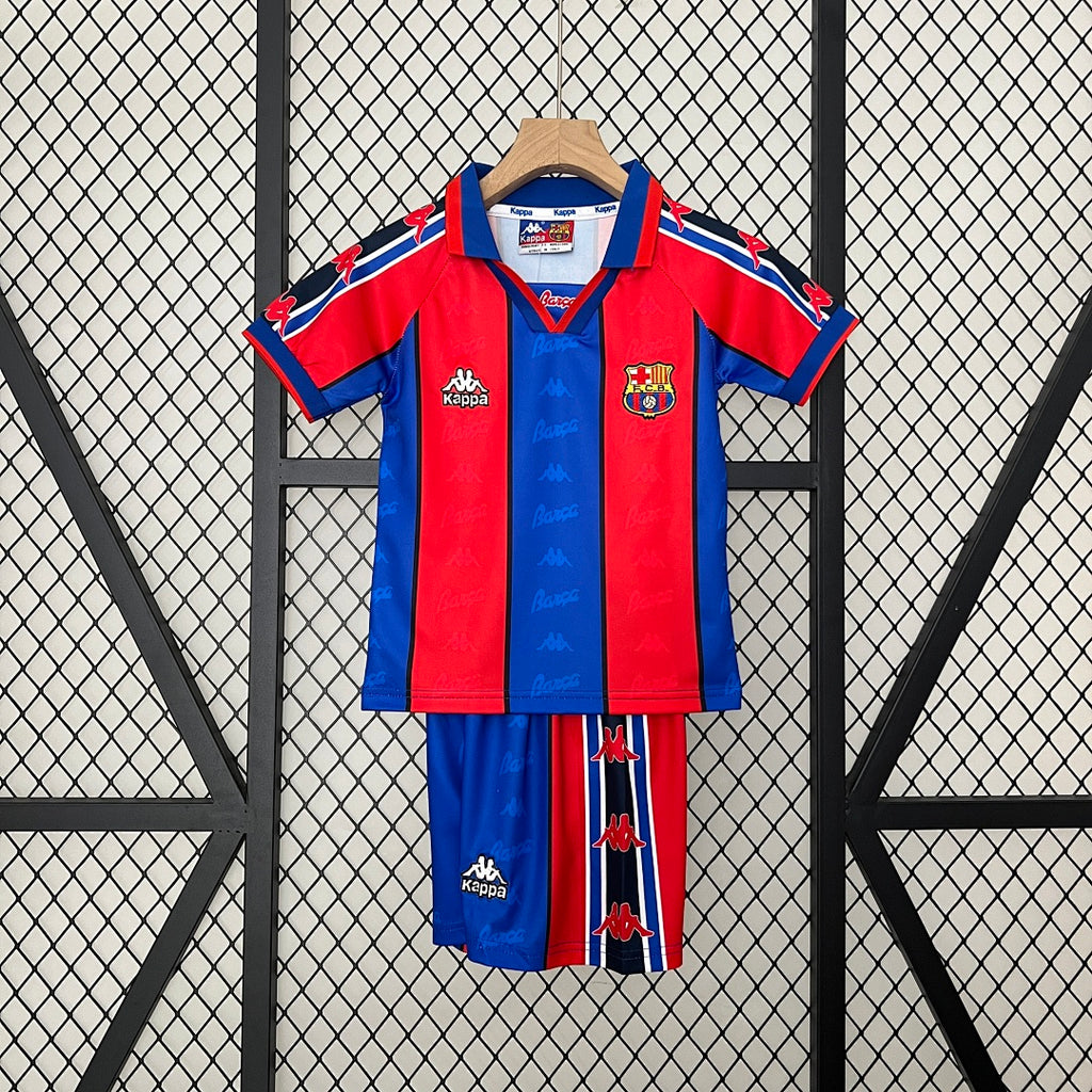 Conjunto Niños FC Barcelona Local 95/97 - frente