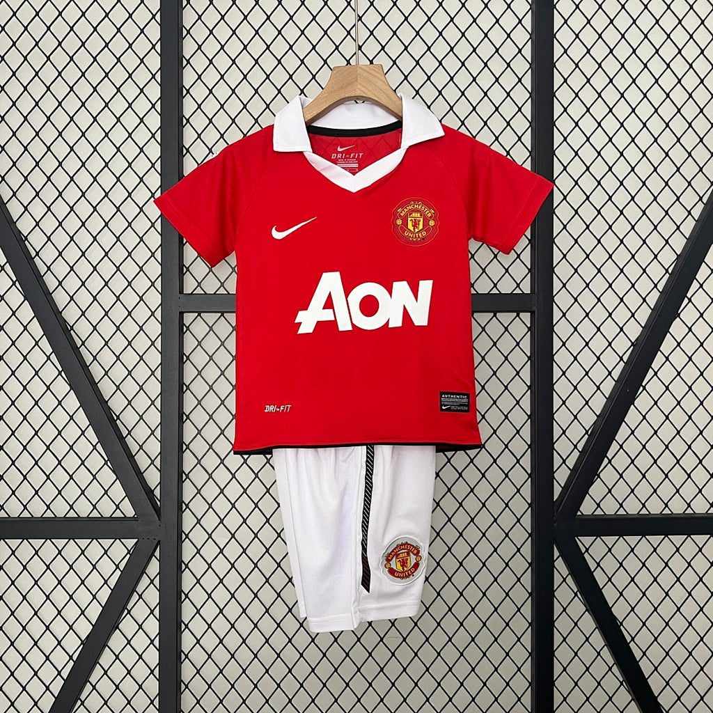 Conjunto Niños Manchester United Local Gris Claro y Roja 10/11 - frente