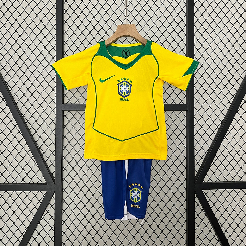 Conjunto Niños Brasil Local 2004 - frente