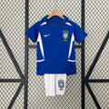 Conjunto Niños Brasil Visita Azul Marino y Gris Claro 2002 - frente
