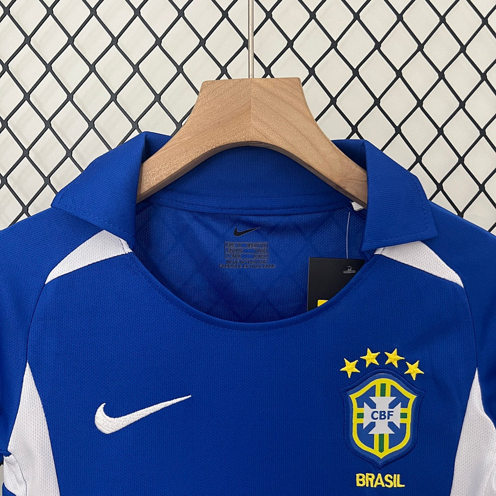 Conjunto Niños Brasil Visita Azul Marino y Gris Claro 2002 - espalda