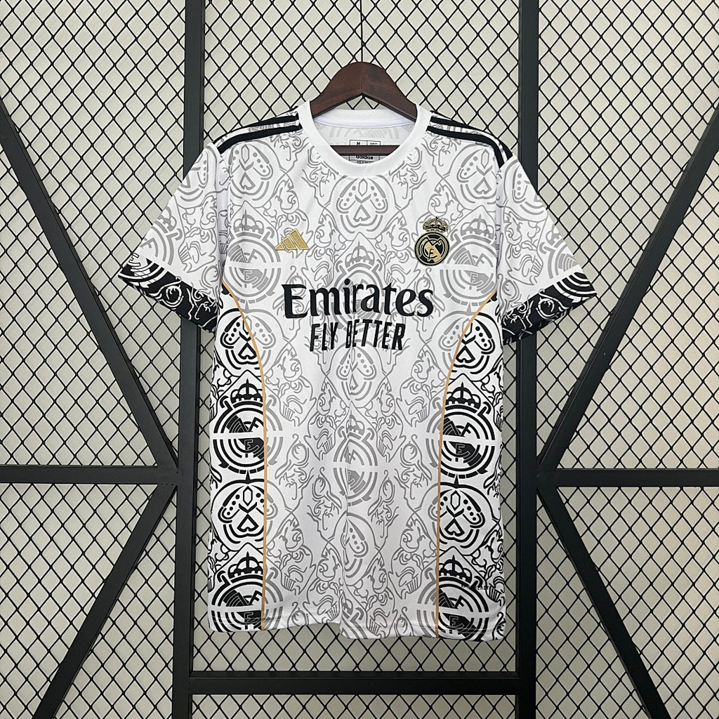 Camiseta Real Madrid Gris Claro y Dorada Edición Especial 2024/25 - frente