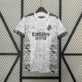 Camiseta Real Madrid Gris Claro y Dorada Edición Especial 2024/25 - frente
