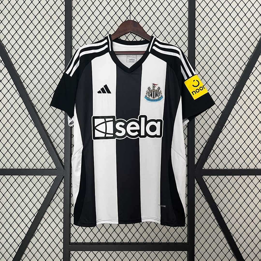 Camiseta Newcastle United Local 2024/25 - frente