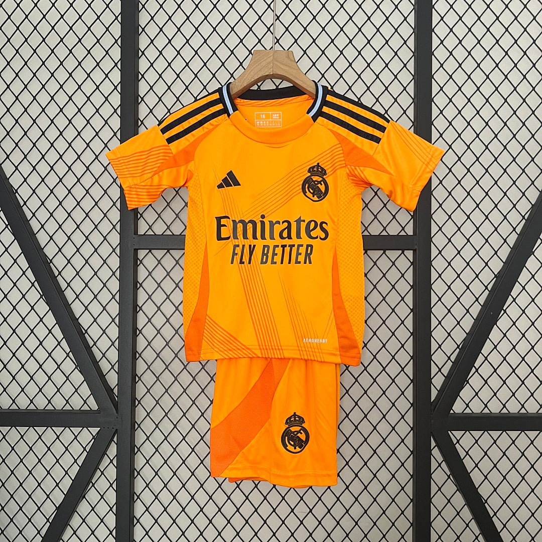 Conjunto Niños Real Madrid Visita 2024/25 - frente