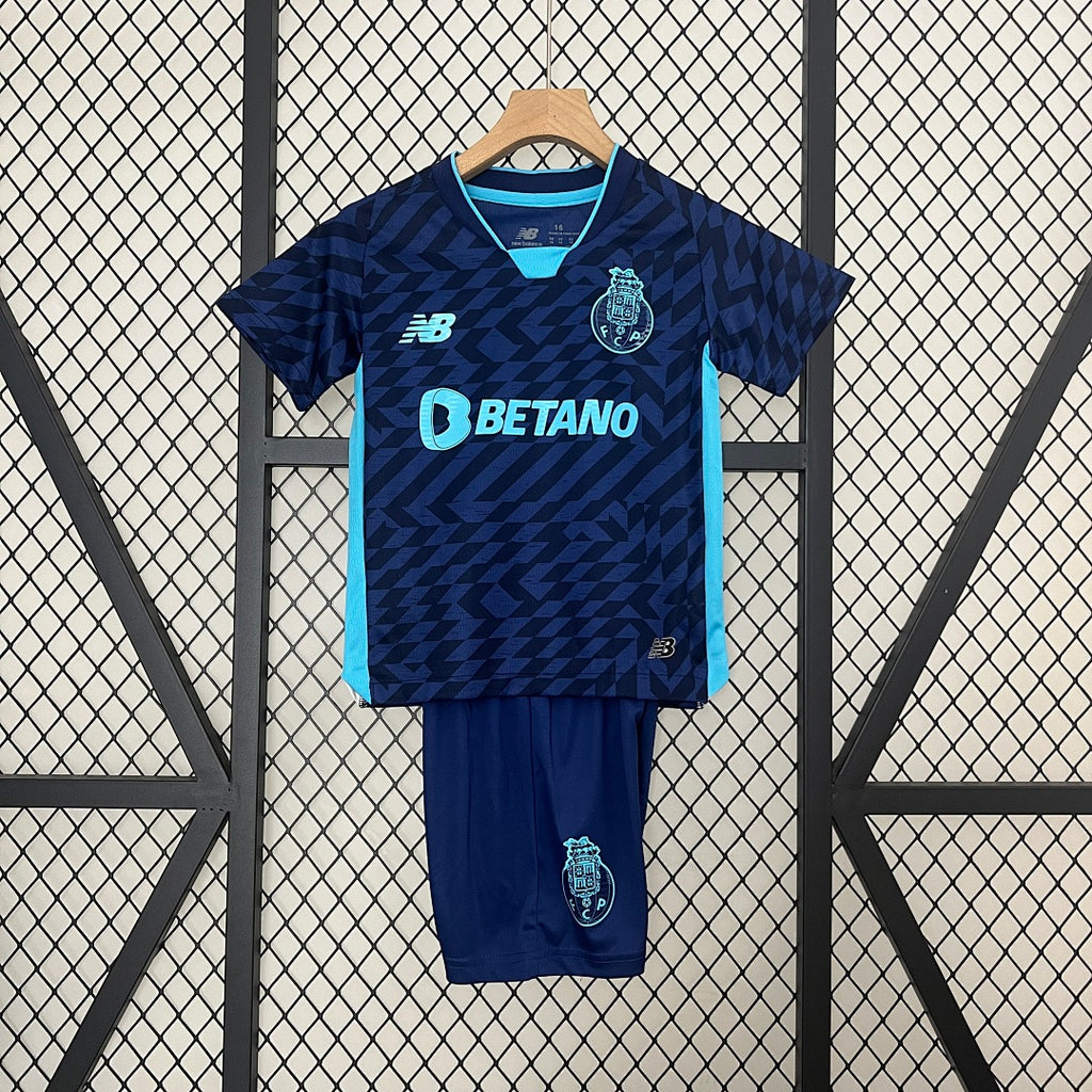 Conjunto Niños FC Porto Tercera 2024/25 - frente