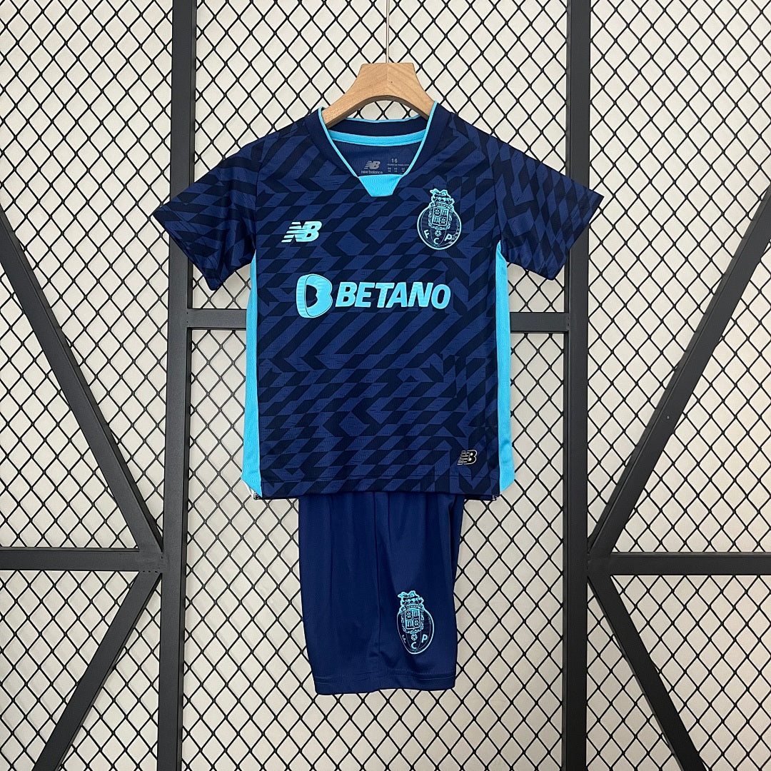 Conjunto Niños FC Porto Tercera 2024/25 - frente