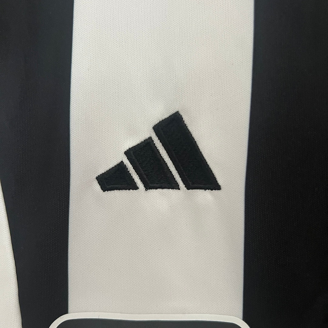 Conjunto Niños Newcastle United Local 2024/25 - espalda