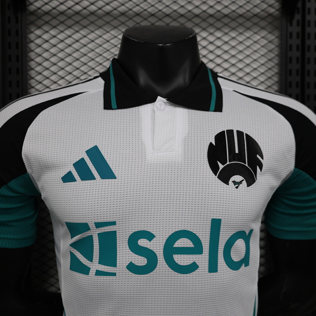 Camiseta Newcastle United Tercera 2024/25 Versión Jugador - espalda