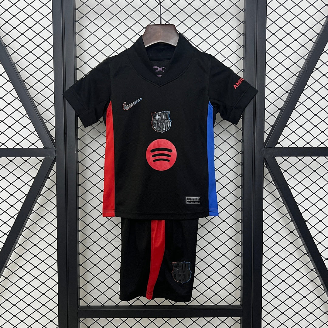 Conjunto Niños FC Barcelona Visita Negra y Gris Claro 2024/25 - frente