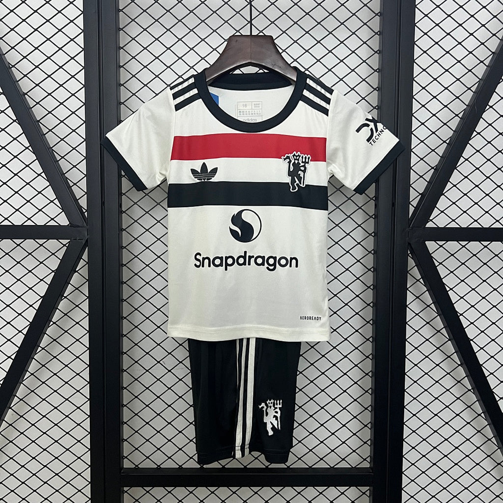 Conjunto Niños Manchester United Tercera 2024/25 - frente