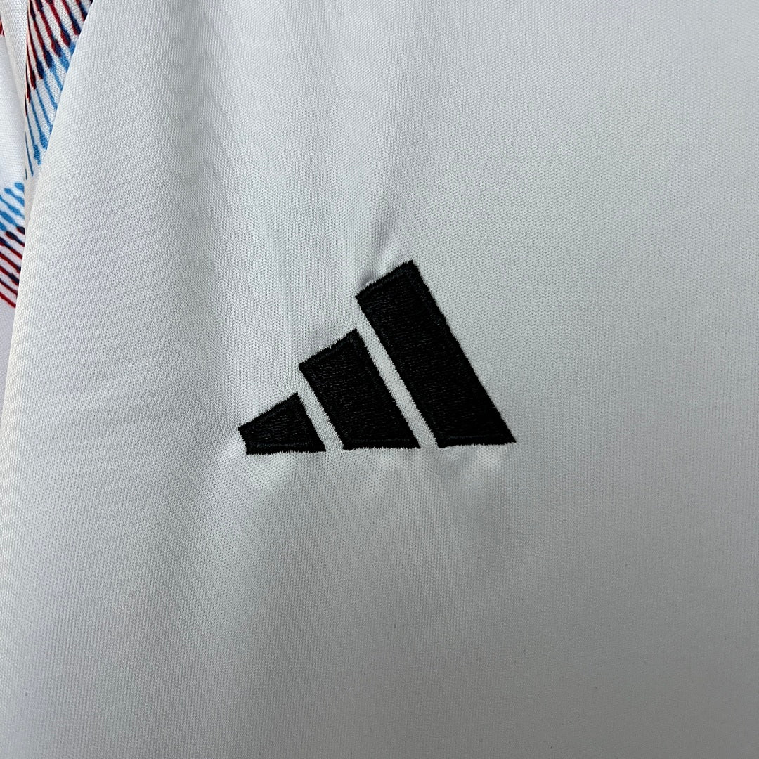Camiseta Japón Blanca y Negra Edición Especial 2024 VI - espalda