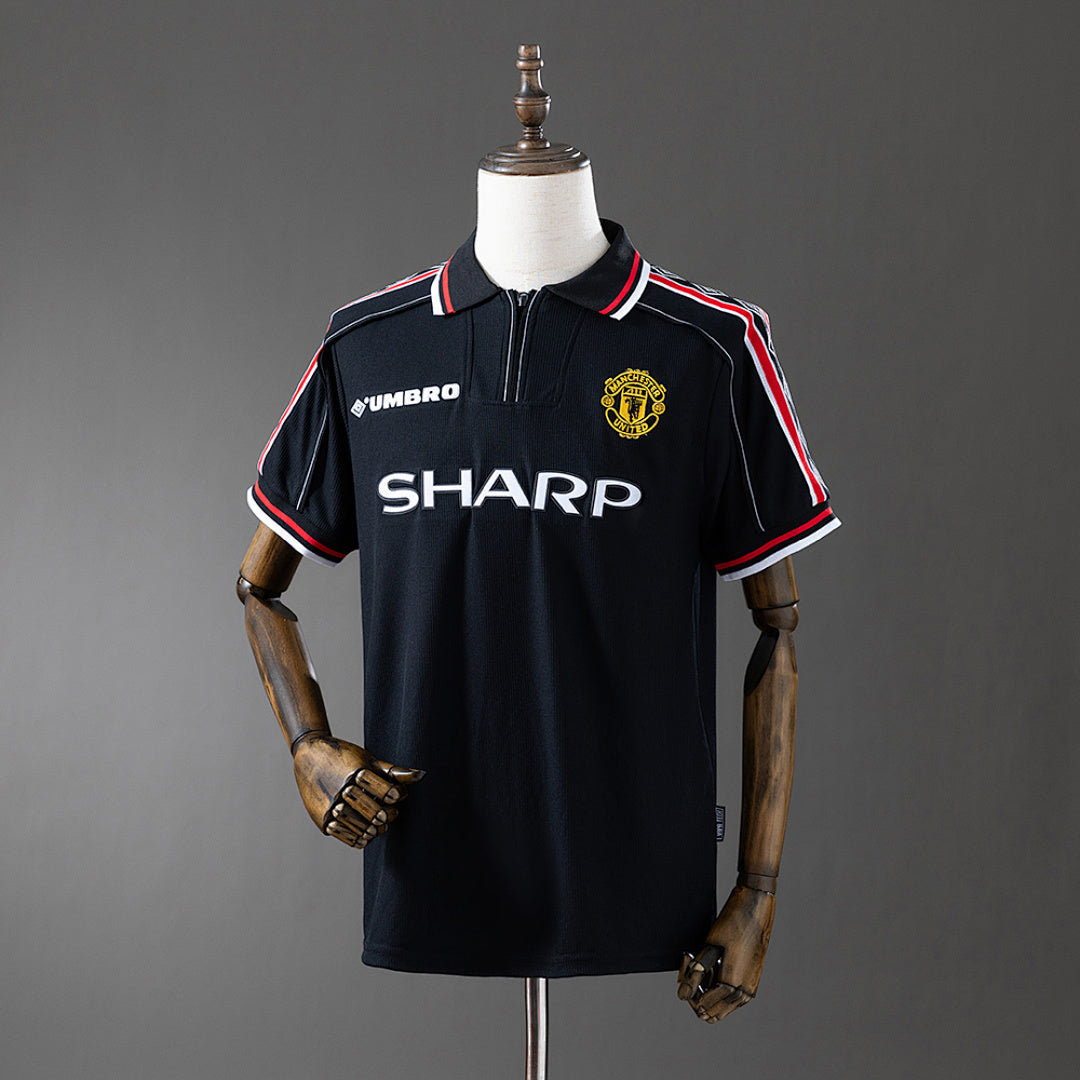 Camiseta Retro Manchester United Negra 98/99 - frente