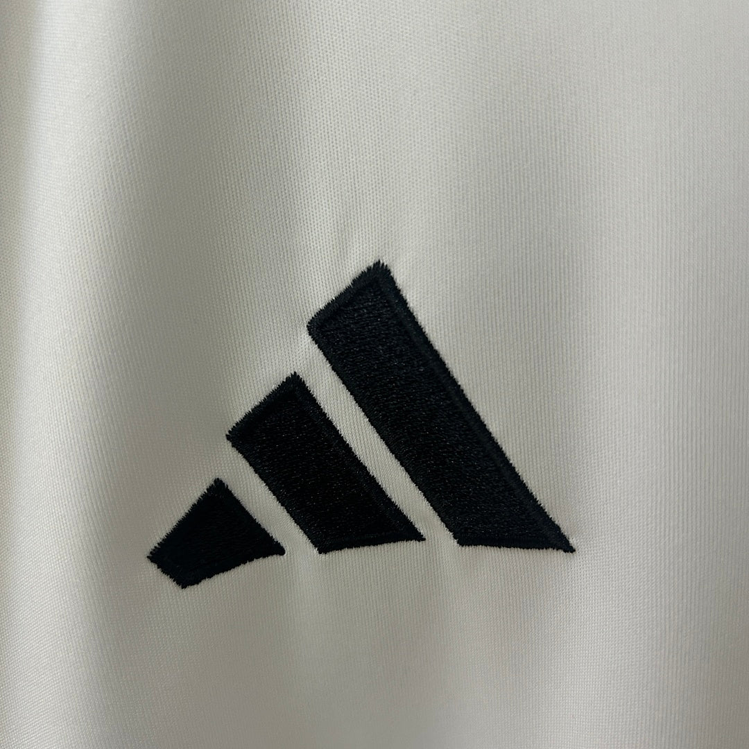 Camiseta Arsenal Gris Claro y Negra Blanca Edición Especial 2025/26 - espalda