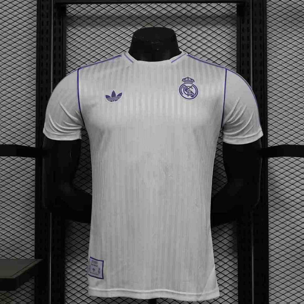 Camiseta Real Madrid Gris Claro y Negra Edición Especial 2025/26 Versión Jugador - frente