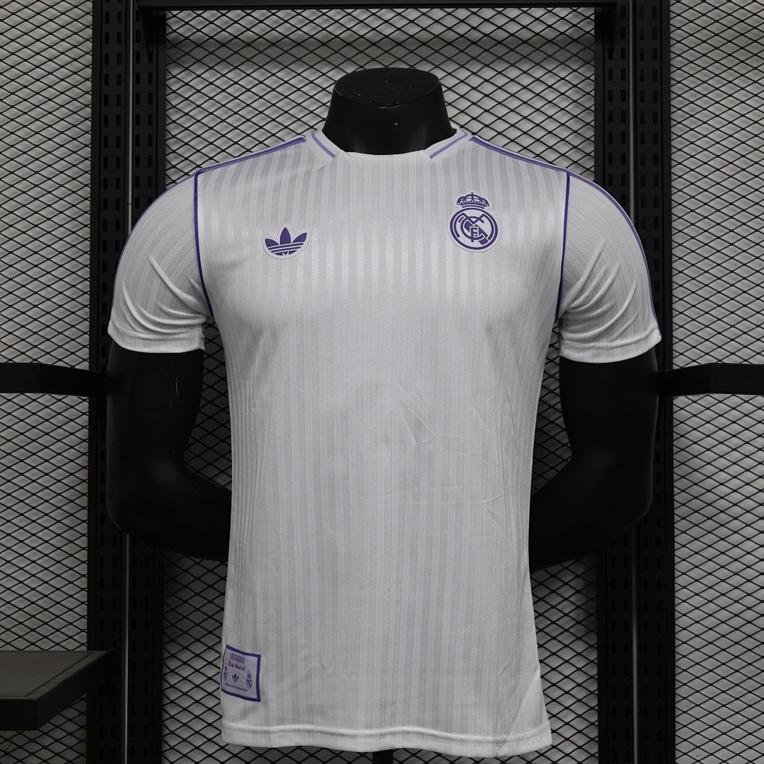 Camiseta Real Madrid Gris Claro y Negra Edición Especial 2025/26 Versión Jugador - espalda