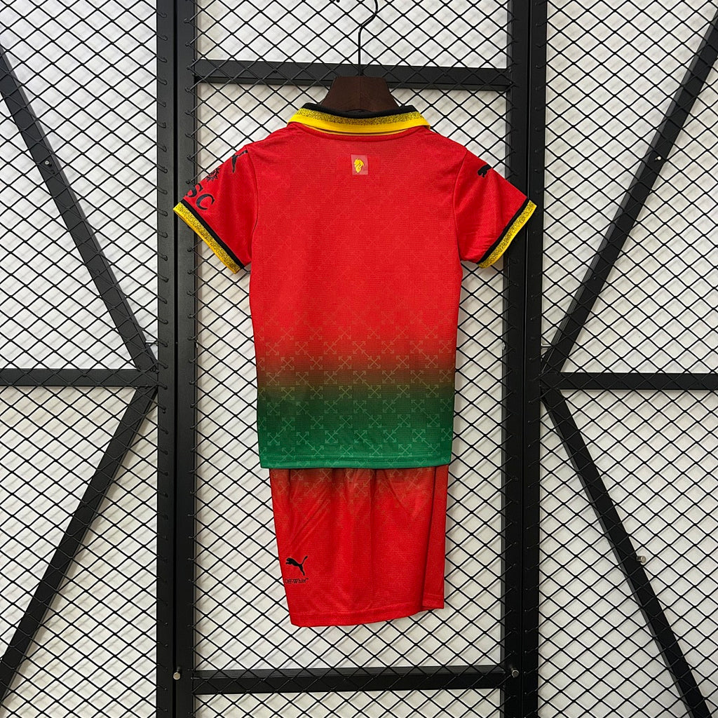 Conjunto Niños AC Milan Roja y Negra Edición Especial 2025/26 - espalda
