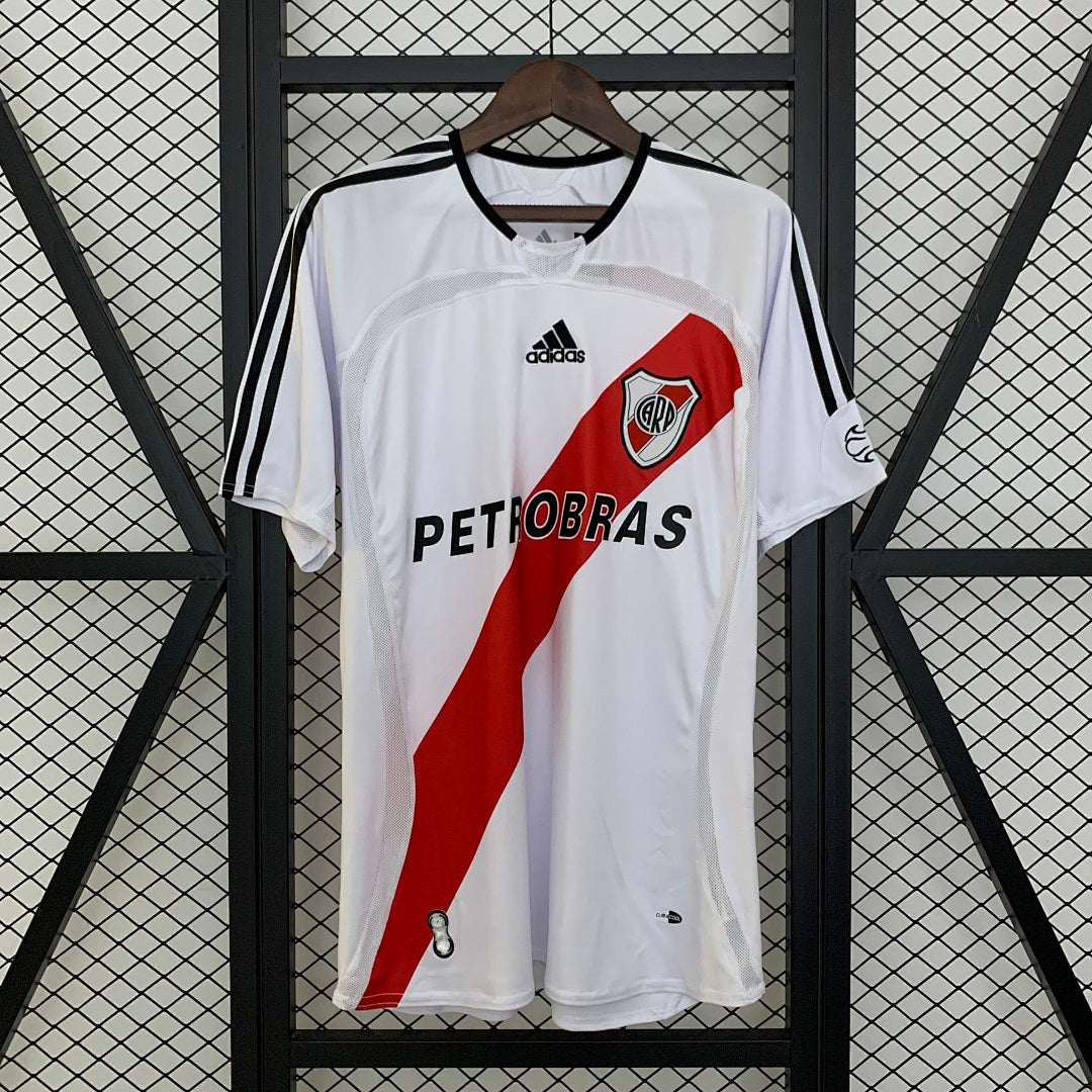 Camiseta Retro River Plate Local 06/07 - frente