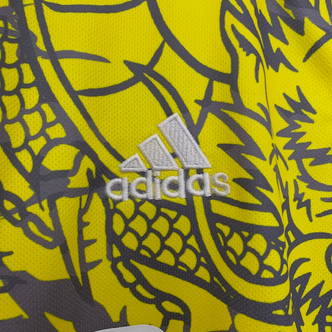 Camiseta Real Madrid Amarilla y Gris Edición Especial 2025/26 - espalda