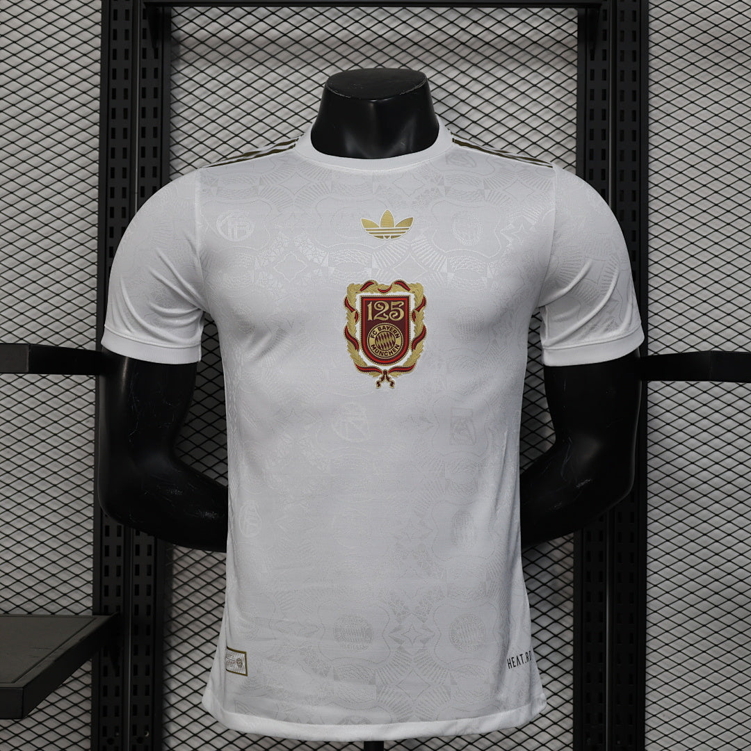 Camiseta Bayern Múnich Blanca 125º Aniversario 2025/26 Versión Jugador - frente