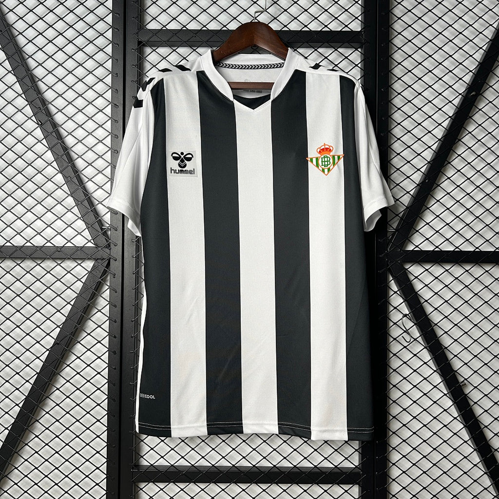 Camiseta Real Betis Negra y Blanca Edición Especial 2025/26 - frente