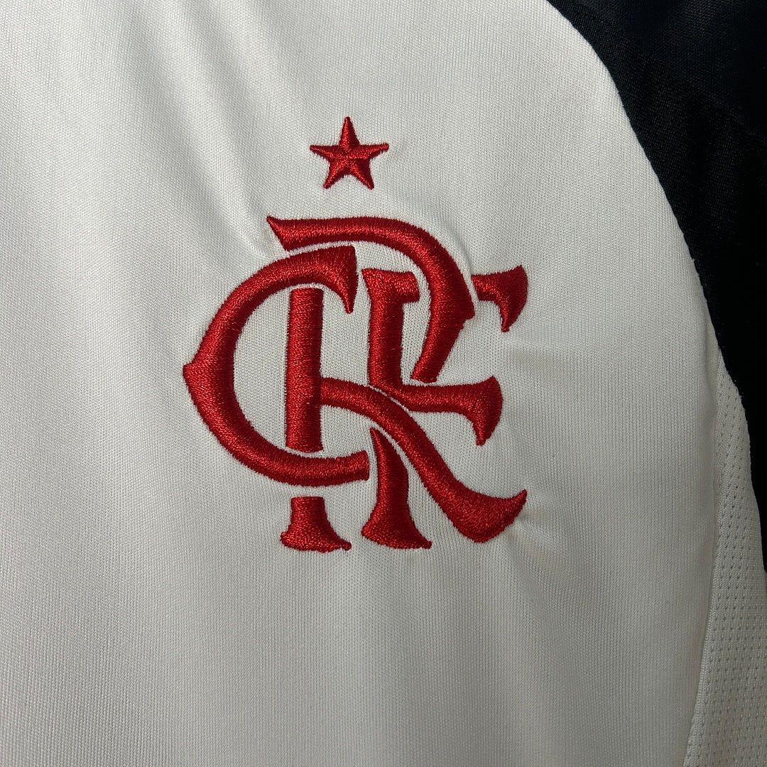 Conjunto Niños Flamengo Visita Blanca y Negra 2025/26 - espalda