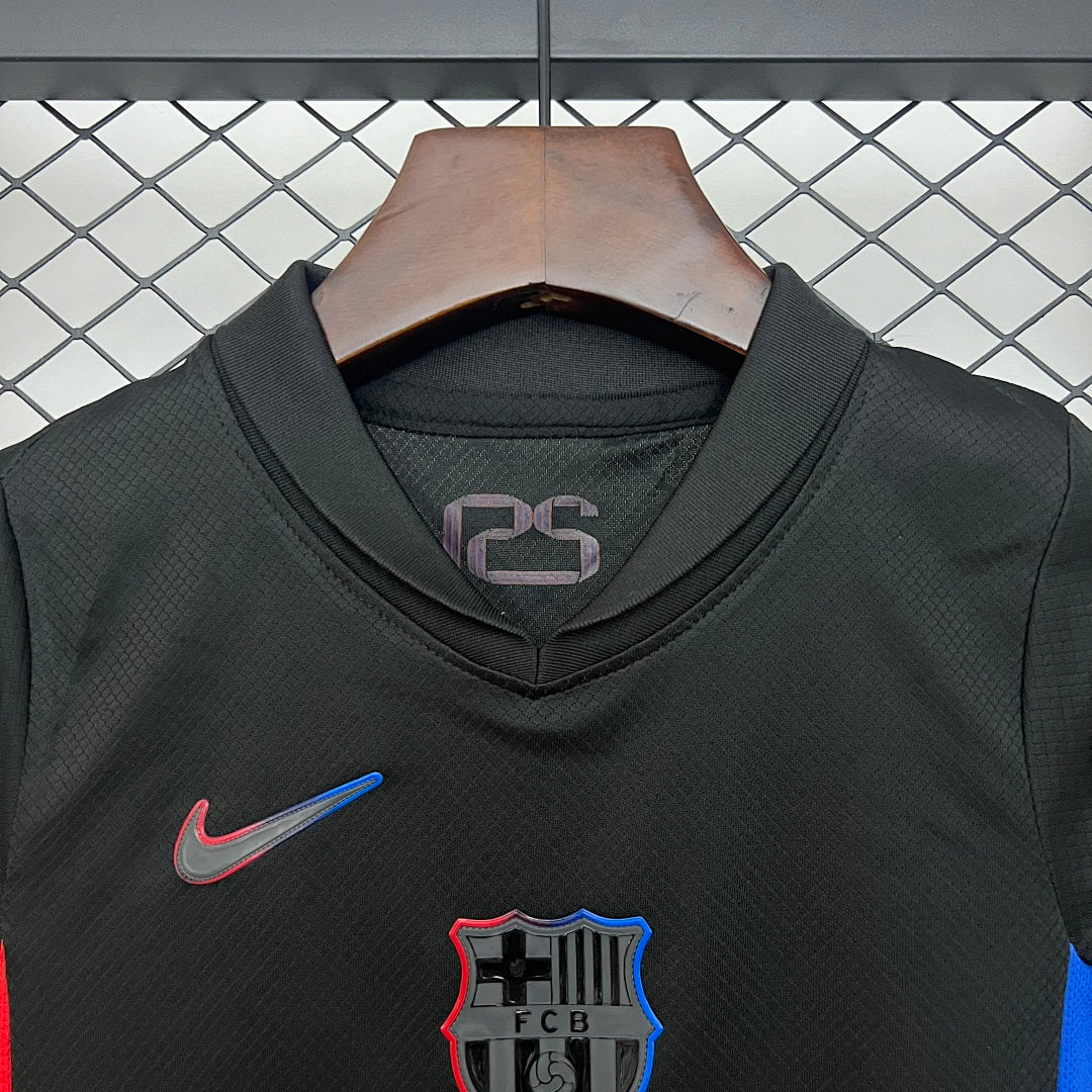 Conjunto Niños FC Barcelona Visita Roja y Negra 2024/25 - espalda