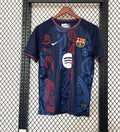 Camiseta FC Barcelona Azul Marino y Negra Edición Especial 2025/26 - frente