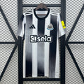 Camiseta Newcastle United Edición Especial 2025/26 - frente