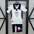Conjunto Niños Inglaterra Local Gris Claro y Negra 1998 - frente