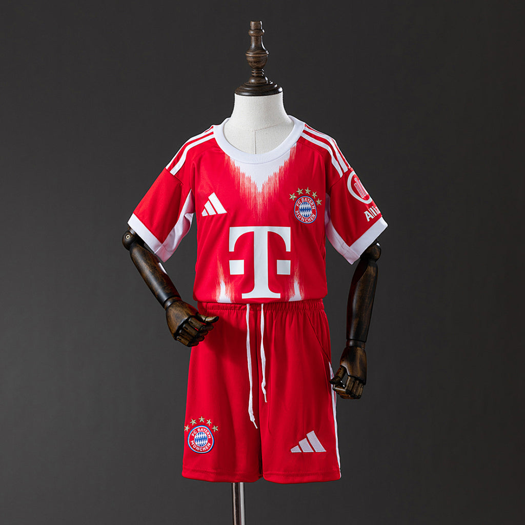 Conjunto Niños Bayern Múnich Local 2025/26 - frente