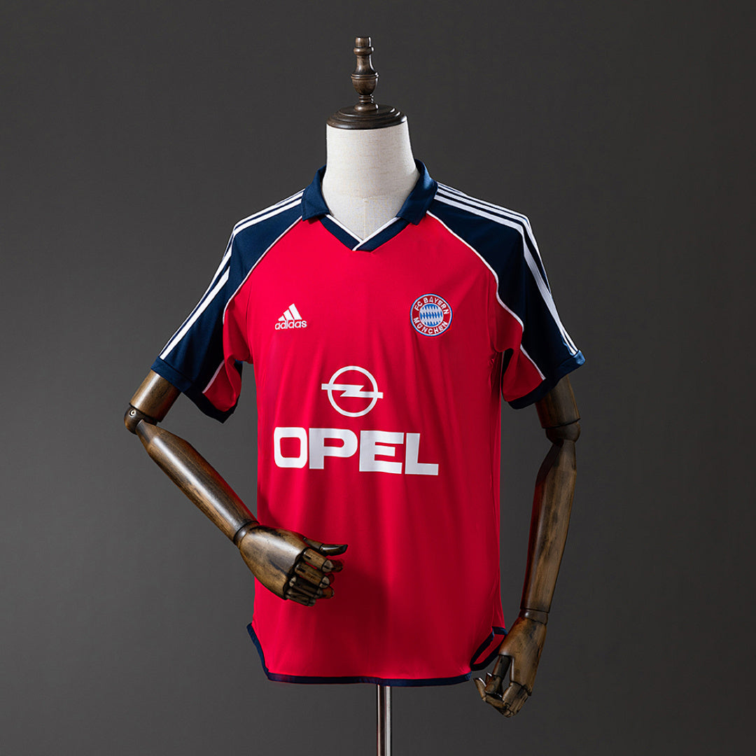 Camiseta Retro Bayern Múnich Local Negra y Burdeos 00/01 - frente